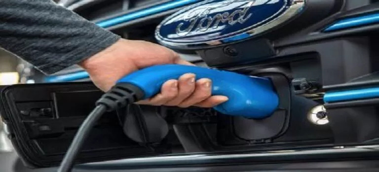 ford-and-volvo-join-appeal-to-eu-for-100-all-elect.jpg ford-and-volvo-join-appeal-to-eu-for-100-all-elect.jpg